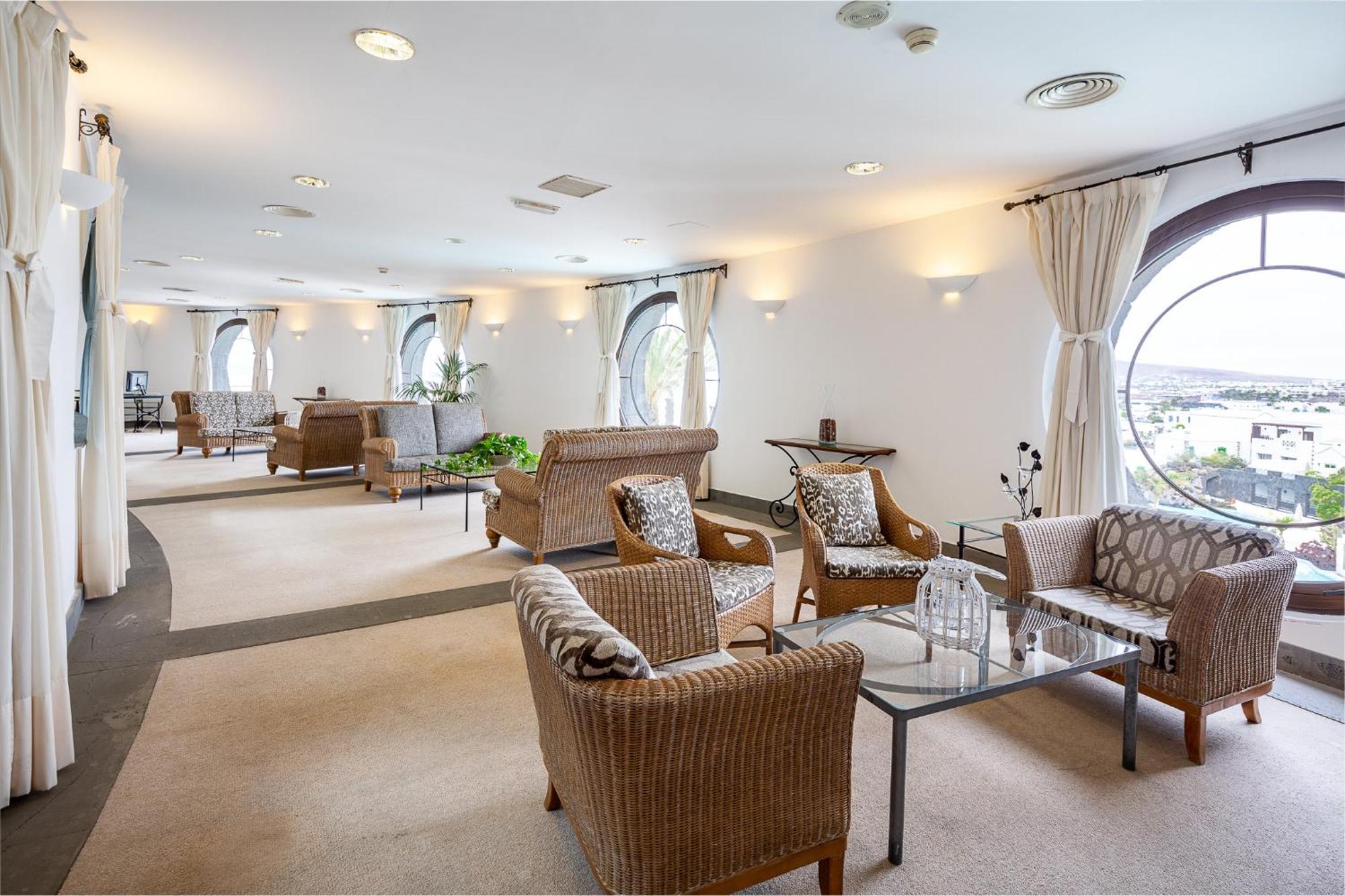 Hotel Livvo Volcan Lanzarote Playa Blanca  Eksteriør billede