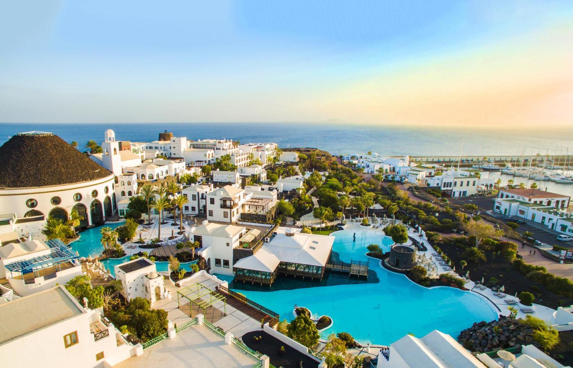 Hotel Livvo Volcan Lanzarote Playa Blanca  Eksteriør billede