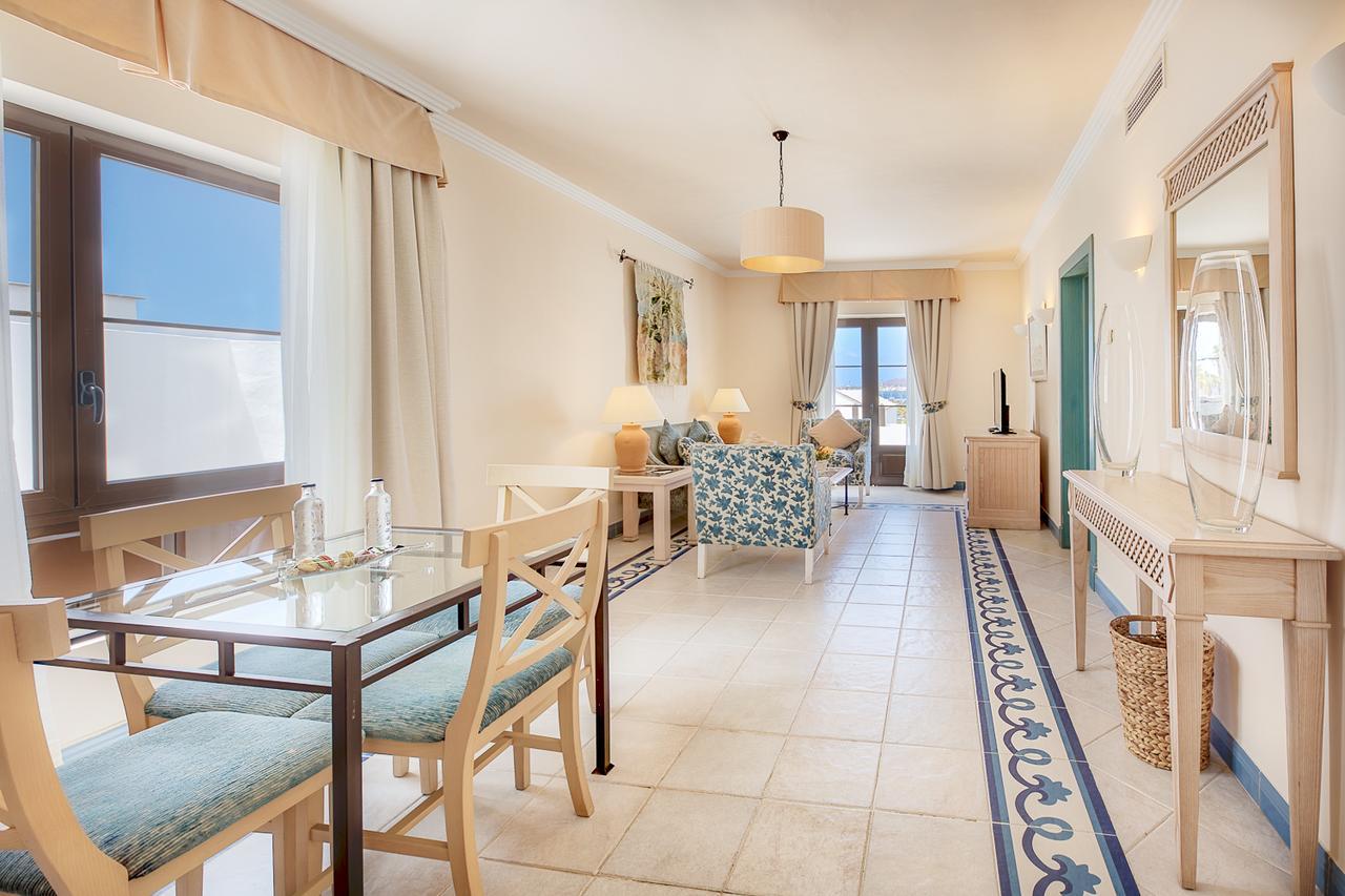Hotel Livvo Volcan Lanzarote Playa Blanca  Værelse billede
